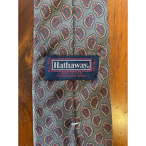 Hathaway Mens Neck Tie All Silk Made in the USA Paisley Gray Blue Pink Formal - Picture 3 of 5